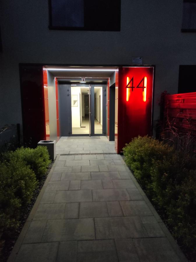 Garden Apartment Self Check-In - Bezkluczowy Dostep W 10 Minut O Kazdej Porze Kraków Eksteriør billede